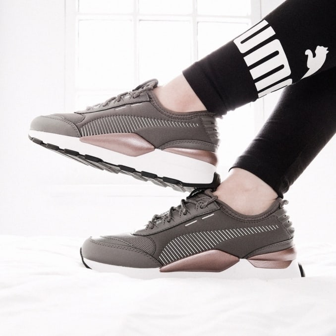 Match perfecto! Combina tus zapatillas con las de tu pareja Match perfecto! Combina tus zapatillas con las de tu pareja