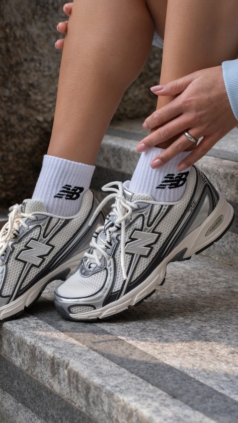 New Balance 740